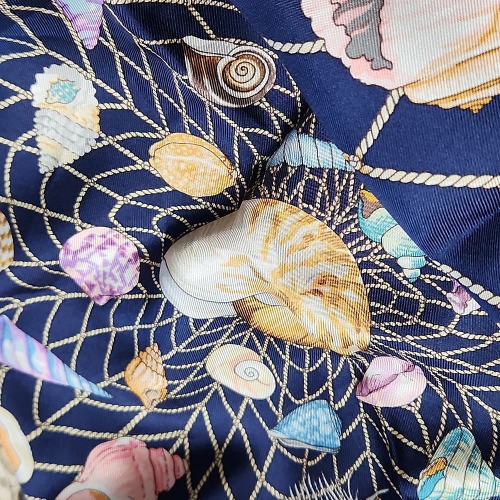 Gucci Scarf - Picture 3 of 12